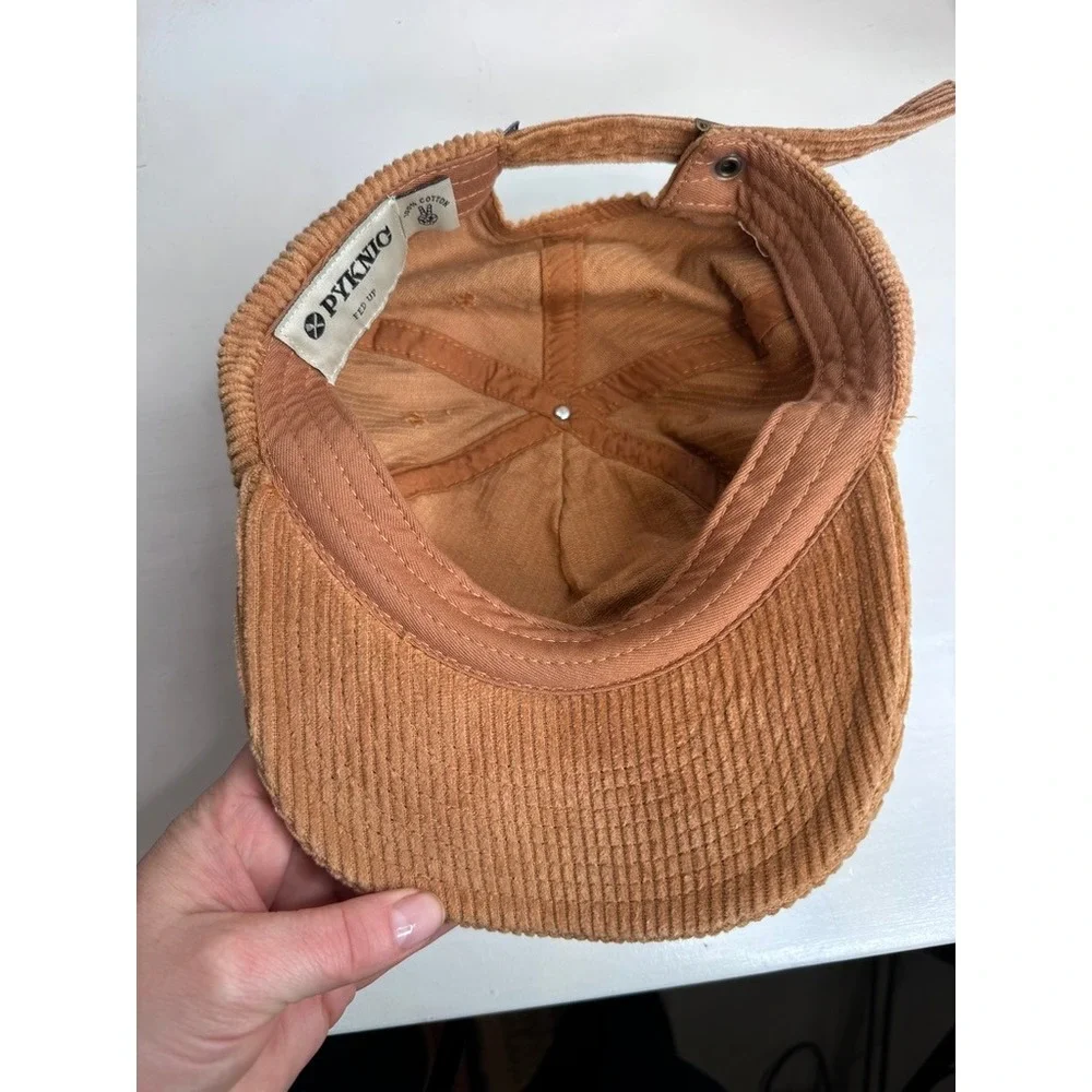 Pyknic | Brown Corduroy 